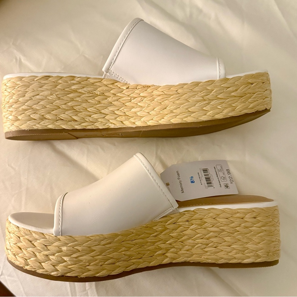 Time and Tru Raffia Platform Slide Sandals - Picture 3 of 4